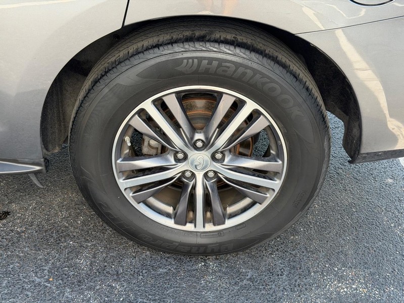 INFINITI QX60 Vehicle Full-screen Gallery Image 07