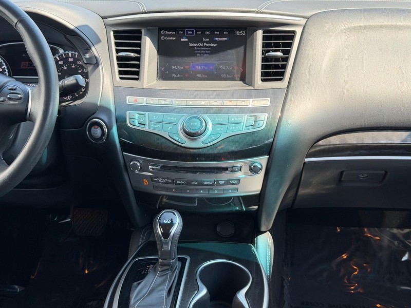INFINITI QX60 Vehicle Full-screen Gallery Image 13