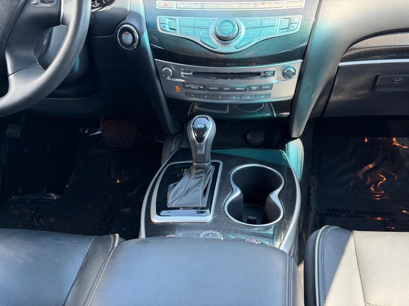 INFINITI QX60 Vehicle Full-screen Gallery Image 14