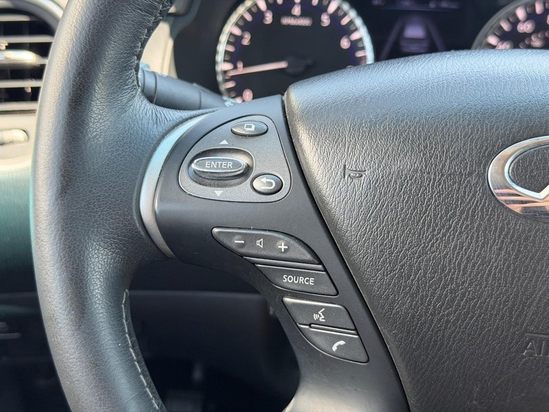 INFINITI QX60 Vehicle Full-screen Gallery Image 17
