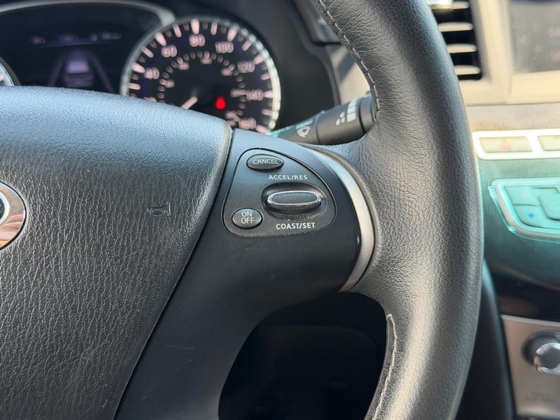 INFINITI QX60 Vehicle Full-screen Gallery Image 18