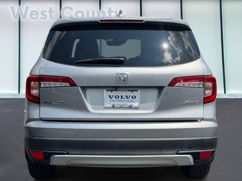 Honda Pilot Vehicle Full-screen Gallery Image 05