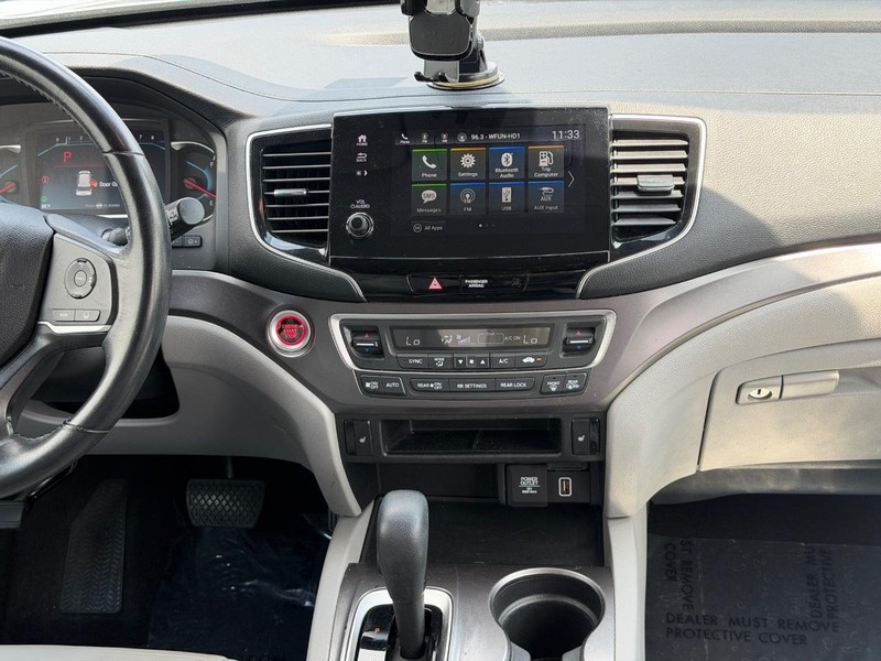 Honda Pilot Vehicle Full-screen Gallery Image 13