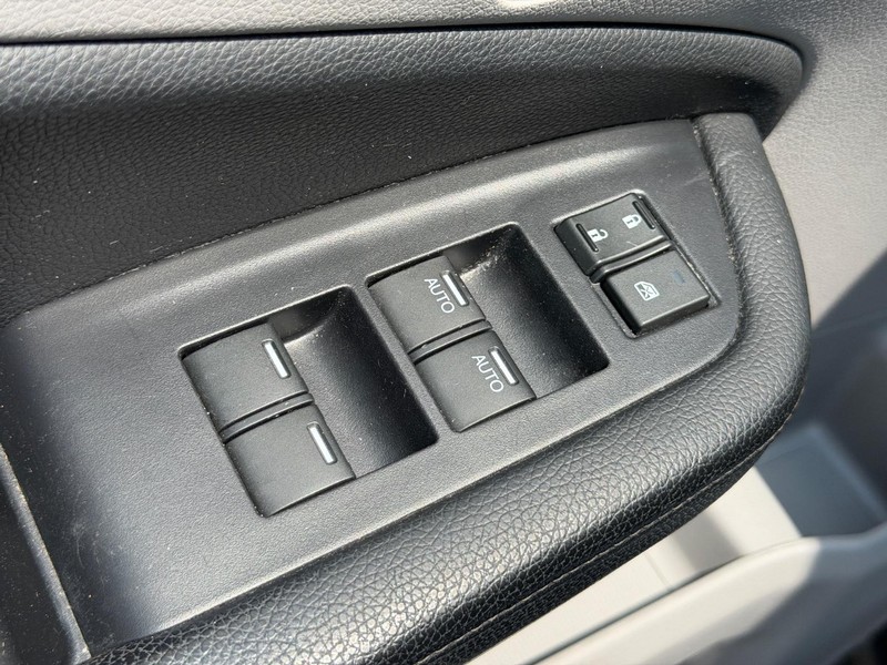 Honda Pilot Vehicle Full-screen Gallery Image 15