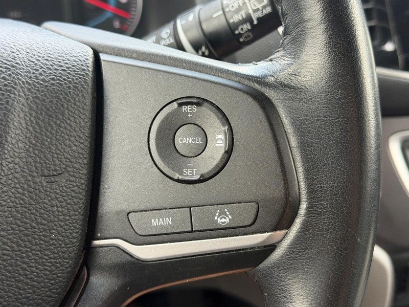 Honda Pilot Vehicle Full-screen Gallery Image 18