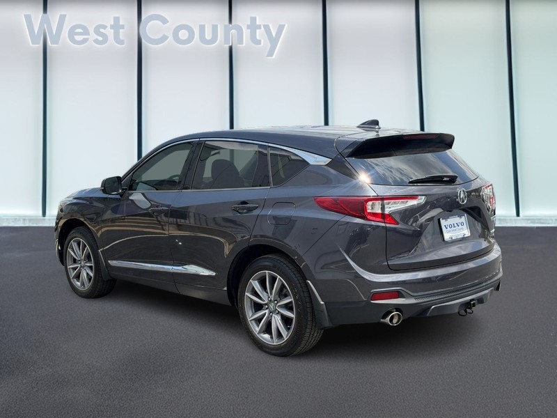 Acura RDX Vehicle Full-screen Gallery Image 06