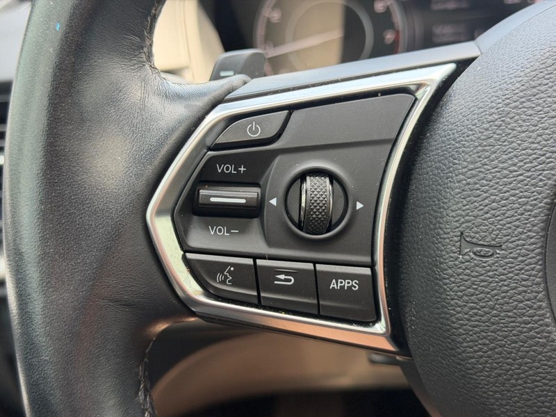 Acura RDX Vehicle Full-screen Gallery Image 18