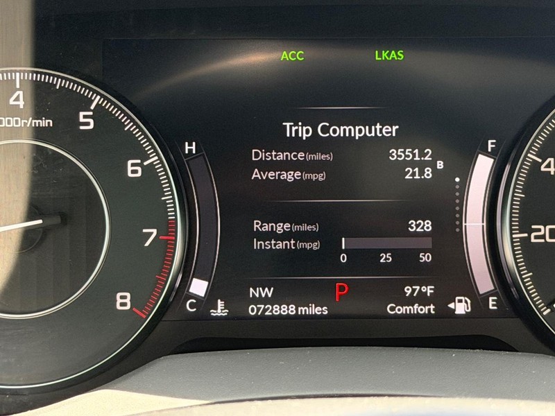 Acura RDX Vehicle Full-screen Gallery Image 21