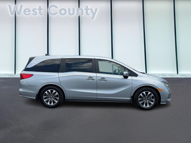 Honda Odyssey Vehicle Full-screen Gallery Image 02