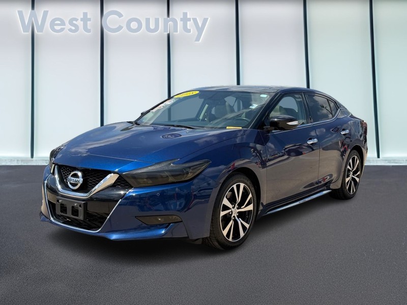 Nissan Maxima Vehicle Full-screen Gallery Image 08