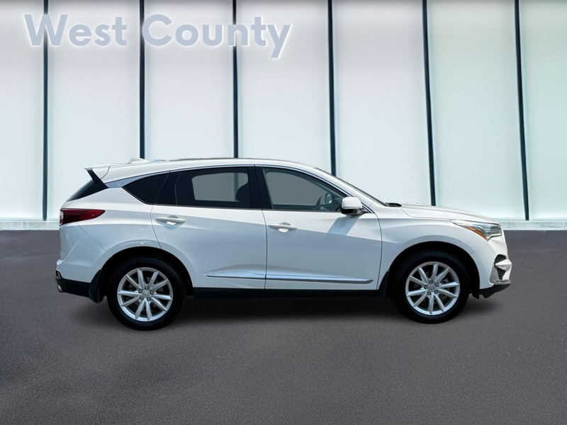 Acura RDX Vehicle Full-screen Gallery Image 02