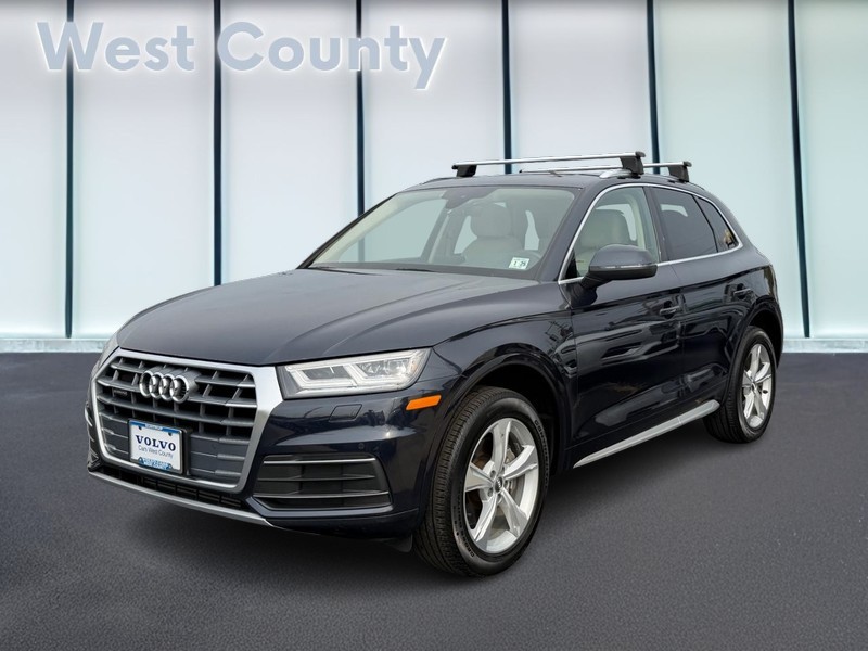 Audi Q5 Vehicle Full-screen Gallery Image 08