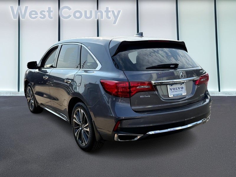 Acura MDX Vehicle Full-screen Gallery Image 06