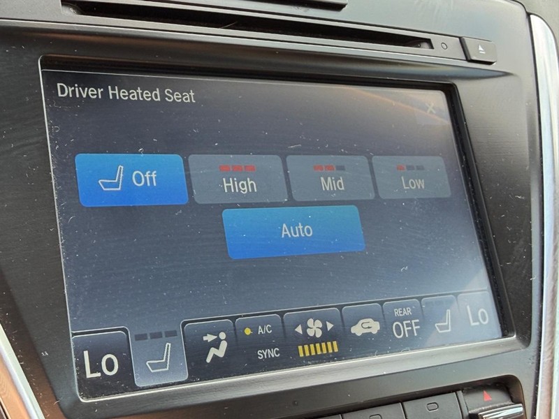 Acura MDX Vehicle Full-screen Gallery Image 23