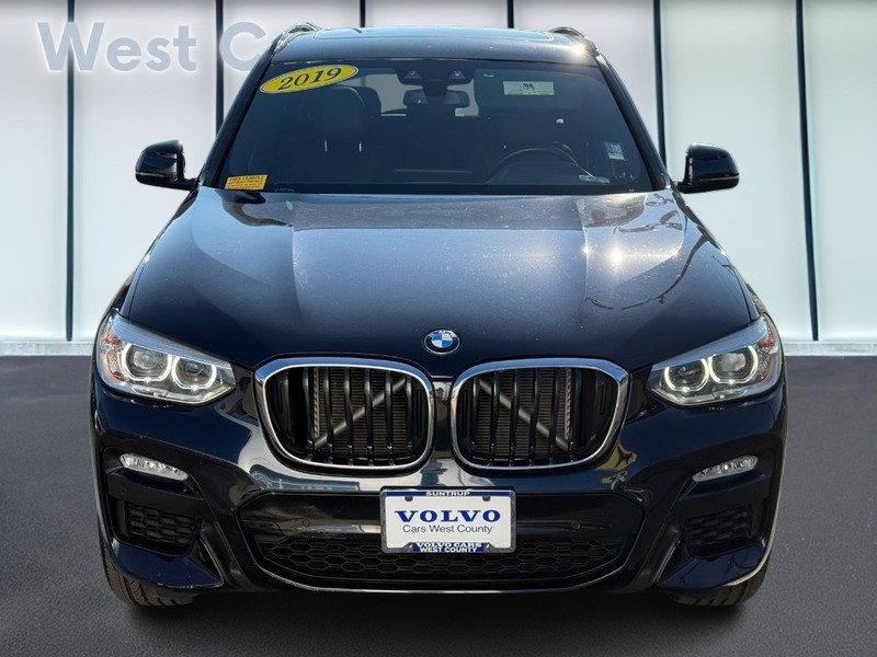 BMW X3 Vehicle Full-screen Gallery Image 09