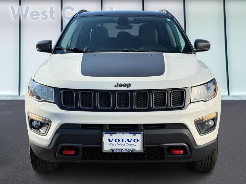 Jeep Compass Vehicle Full-screen Gallery Image 10