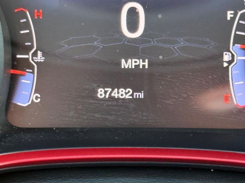 Jeep Compass Vehicle Full-screen Gallery Image 21