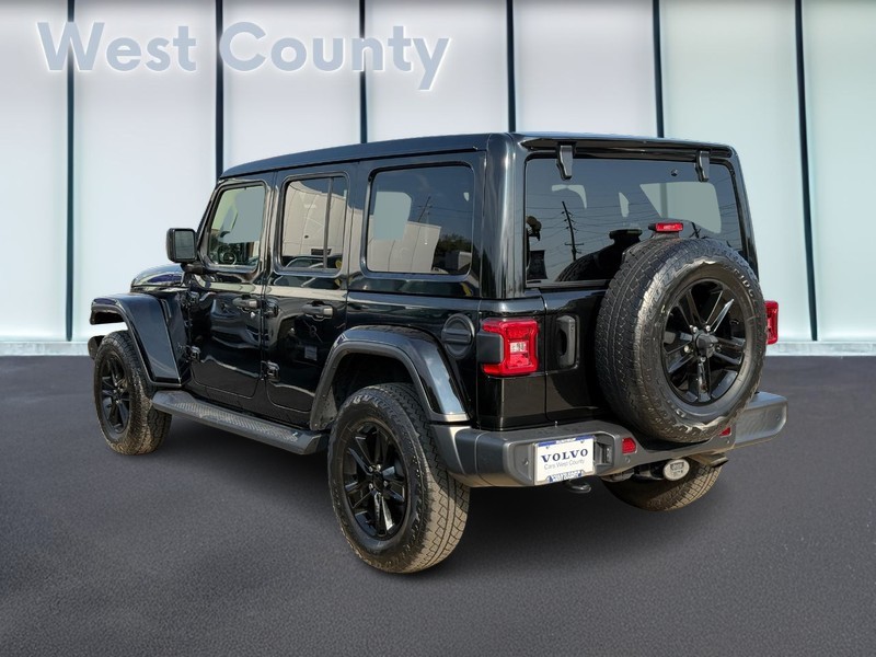 Jeep Wrangler Vehicle Full-screen Gallery Image 06