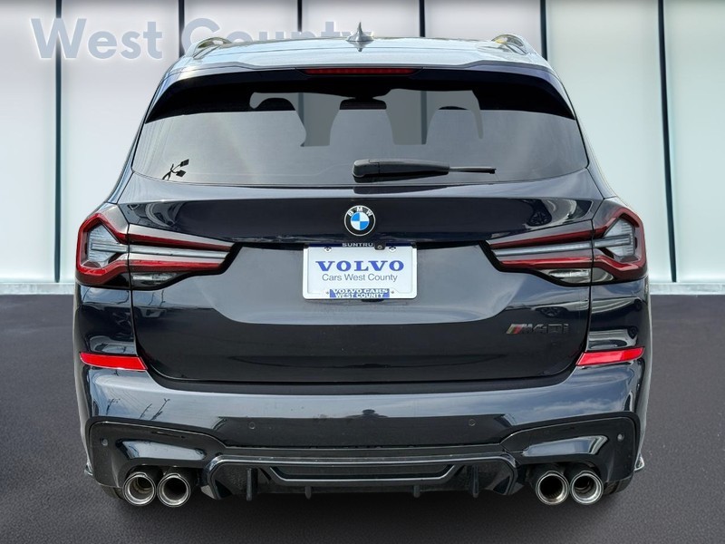 BMW X3 Vehicle Full-screen Gallery Image 05