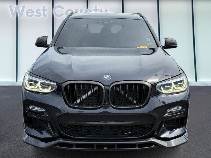 BMW X3 Vehicle Full-screen Gallery Image 09