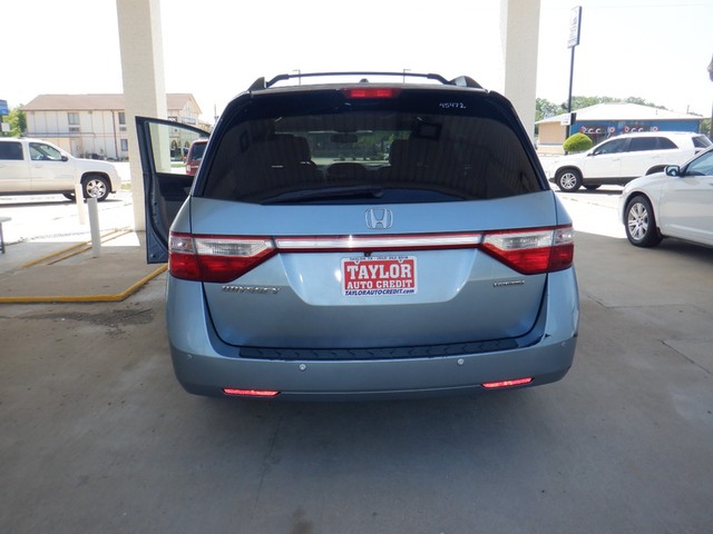 Honda Odyssey Vehicle Full-screen Gallery Image 07