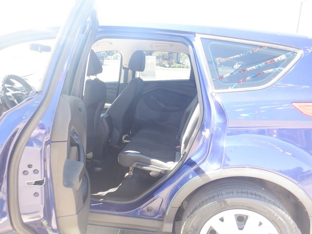 Ford Escape Vehicle Full-screen Gallery Image 04