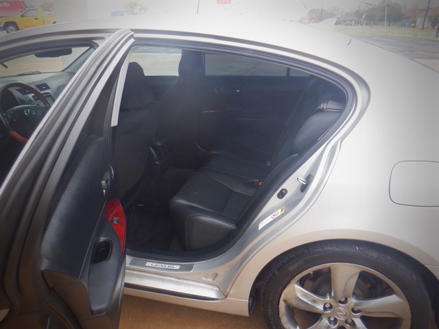 Lexus GS 350 Vehicle Full-screen Gallery Image 05