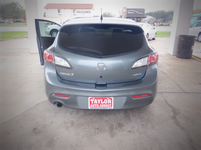 Mazda Mazda3 Vehicle Full-screen Gallery Image 04