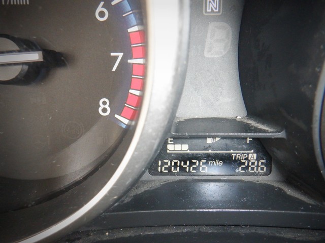 Mazda Mazda3 Vehicle Full-screen Gallery Image 09