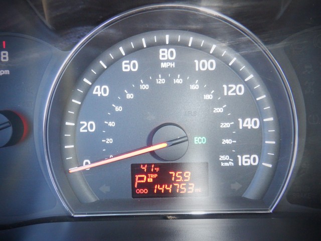 Kia Sorento Vehicle Full-screen Gallery Image 08