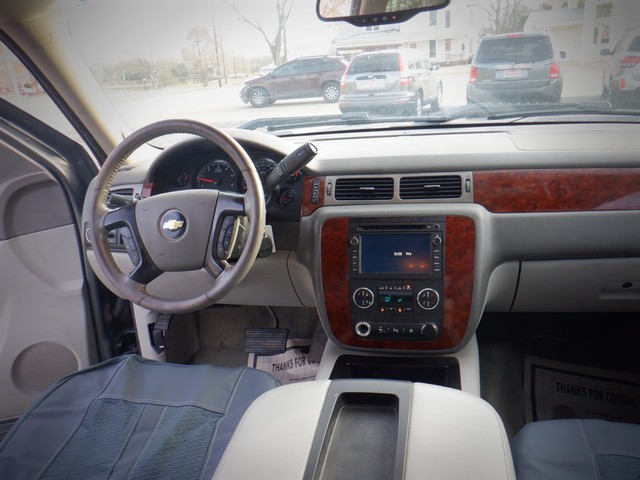 Chevrolet Silverado 1500 Vehicle Full-screen Gallery Image 06