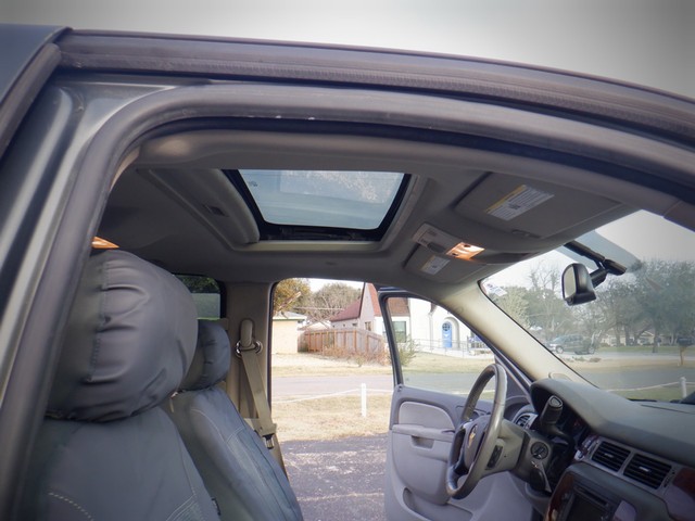 Chevrolet Silverado 1500 Vehicle Full-screen Gallery Image 07