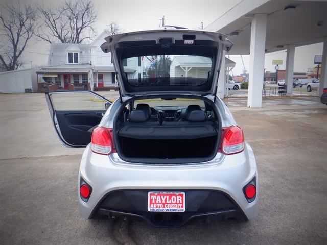 Hyundai Veloster Vehicle Full-screen Gallery Image 17