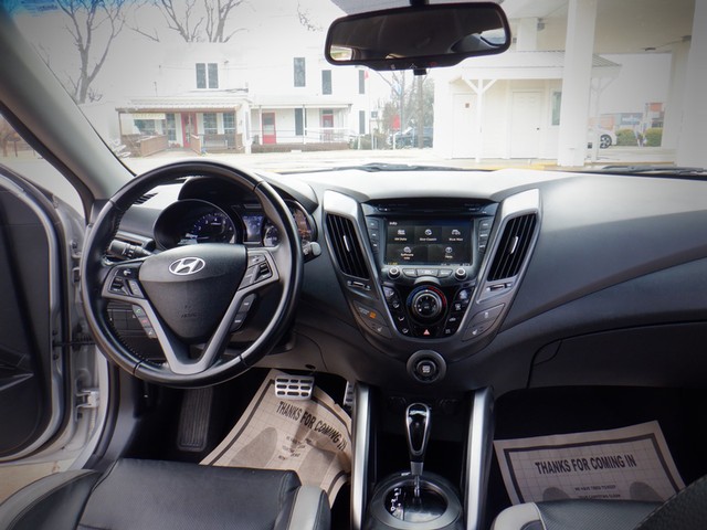 Hyundai Veloster Vehicle Full-screen Gallery Image 20