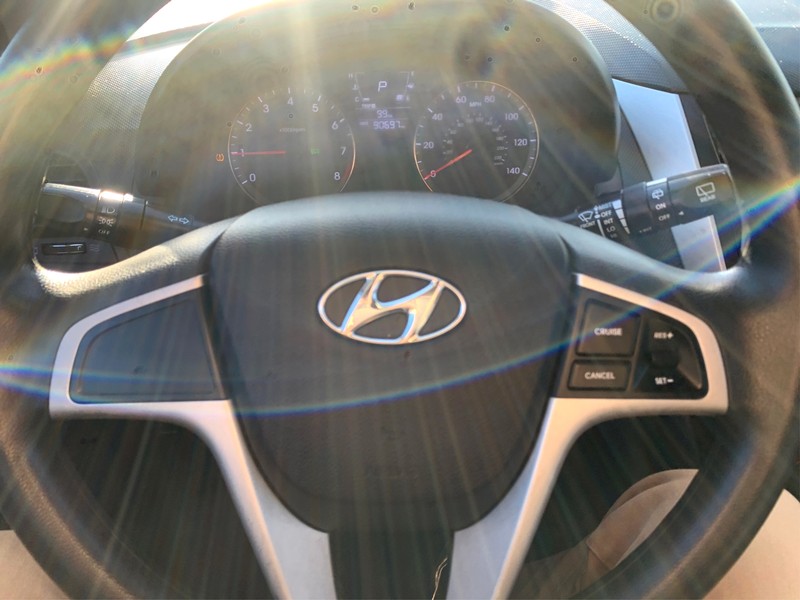 Hyundai Accent 5-Door Vehicle Image 14