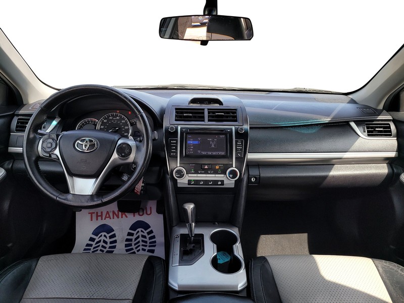 Toyota Camry Vehicle Image 15