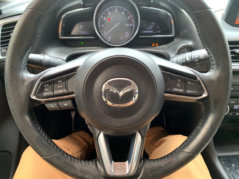Mazda Mazda3 Hatchback Vehicle Image 14