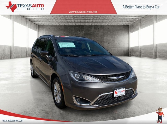 more details - chrysler pacifica