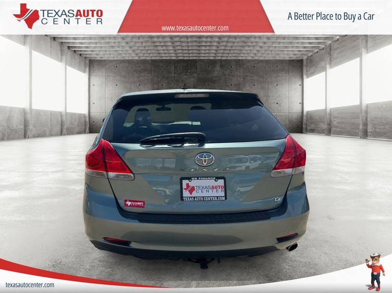 Toyota Venza Vehicle Full-screen Gallery Image 04