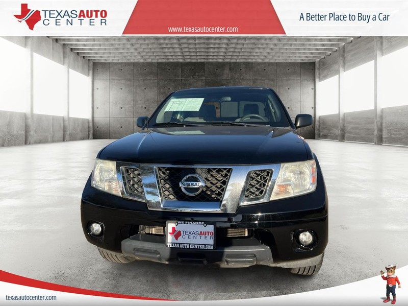 Nissan Frontier Vehicle Full-screen Gallery Image 03