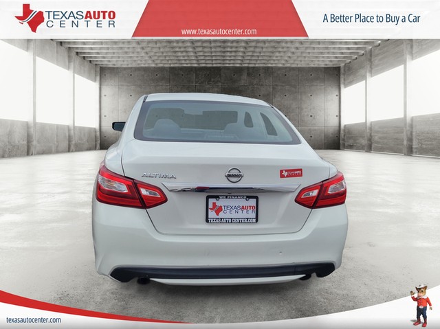 more details - nissan altima
