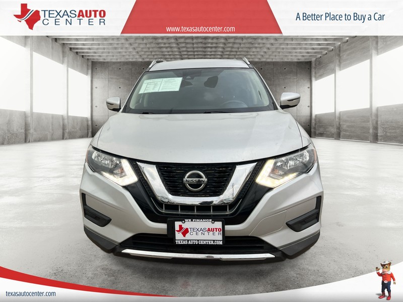 Nissan Rogue Vehicle Full-screen Gallery Image 03