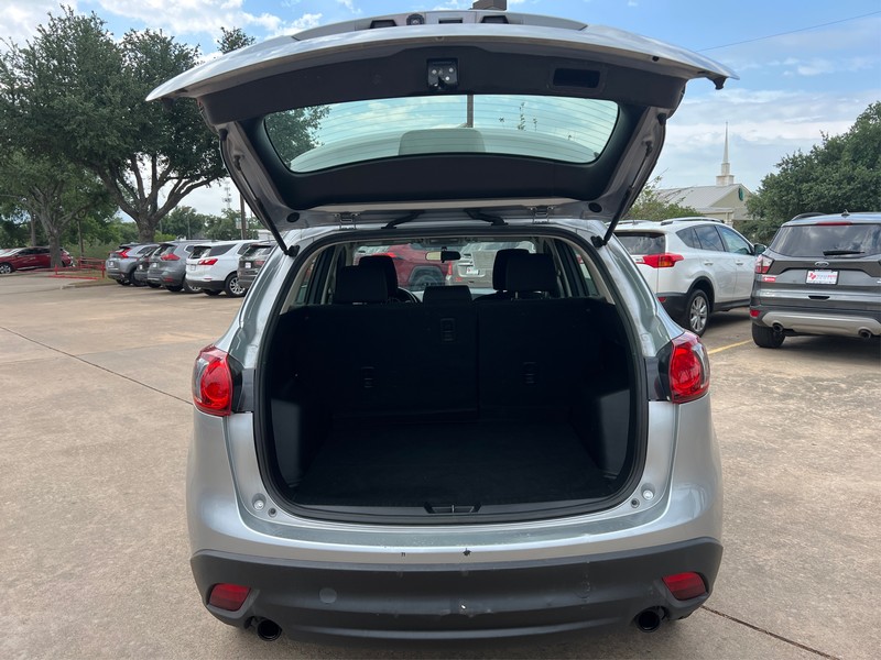 Mazda CX-5 Vehicle Full-screen Gallery Image 10