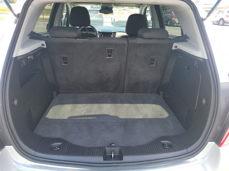 Chevrolet Trax Vehicle Full-screen Gallery Image 11