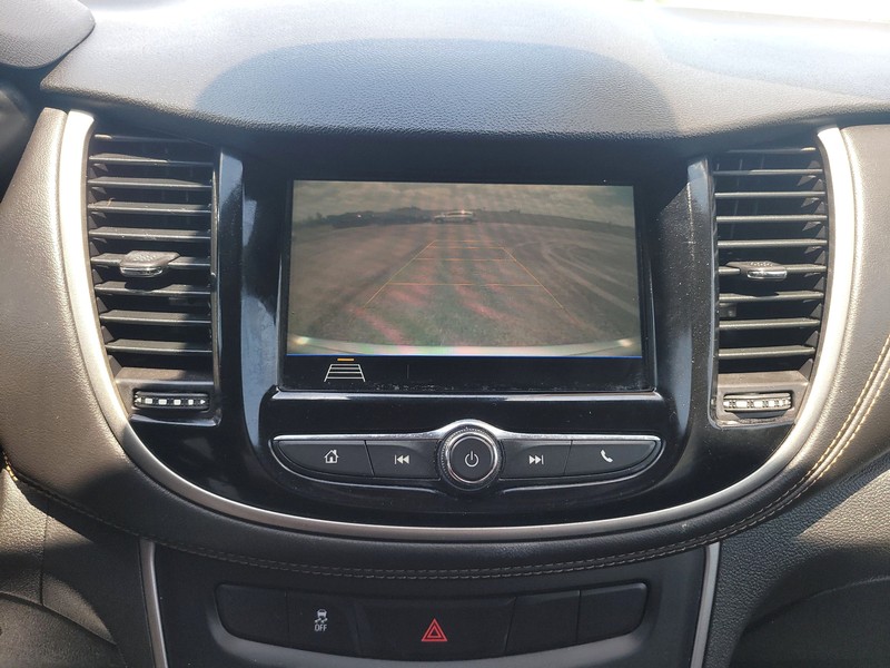 Chevrolet Trax Vehicle Full-screen Gallery Image 17