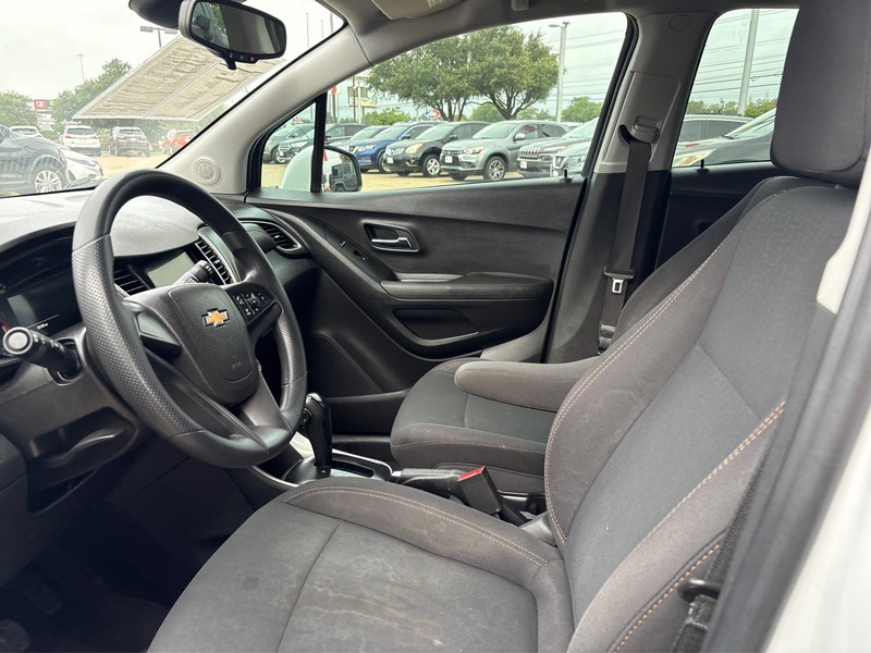 Chevrolet Trax Vehicle Full-screen Gallery Image 08