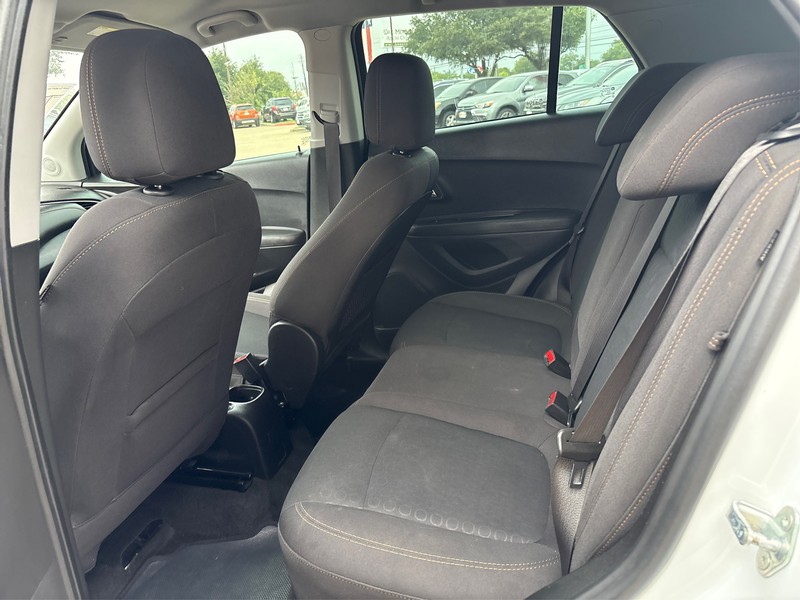 Chevrolet Trax Vehicle Full-screen Gallery Image 09