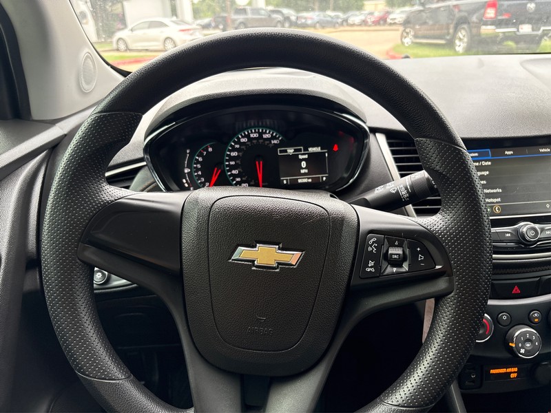 Chevrolet Trax Vehicle Full-screen Gallery Image 13