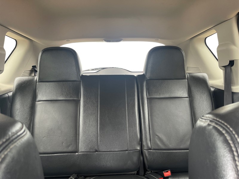 Jeep Compass Vehicle Full-screen Gallery Image 12