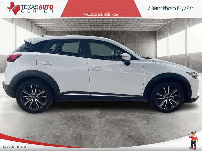 Mazda CX-3 Vehicle Full-screen Gallery Image 04